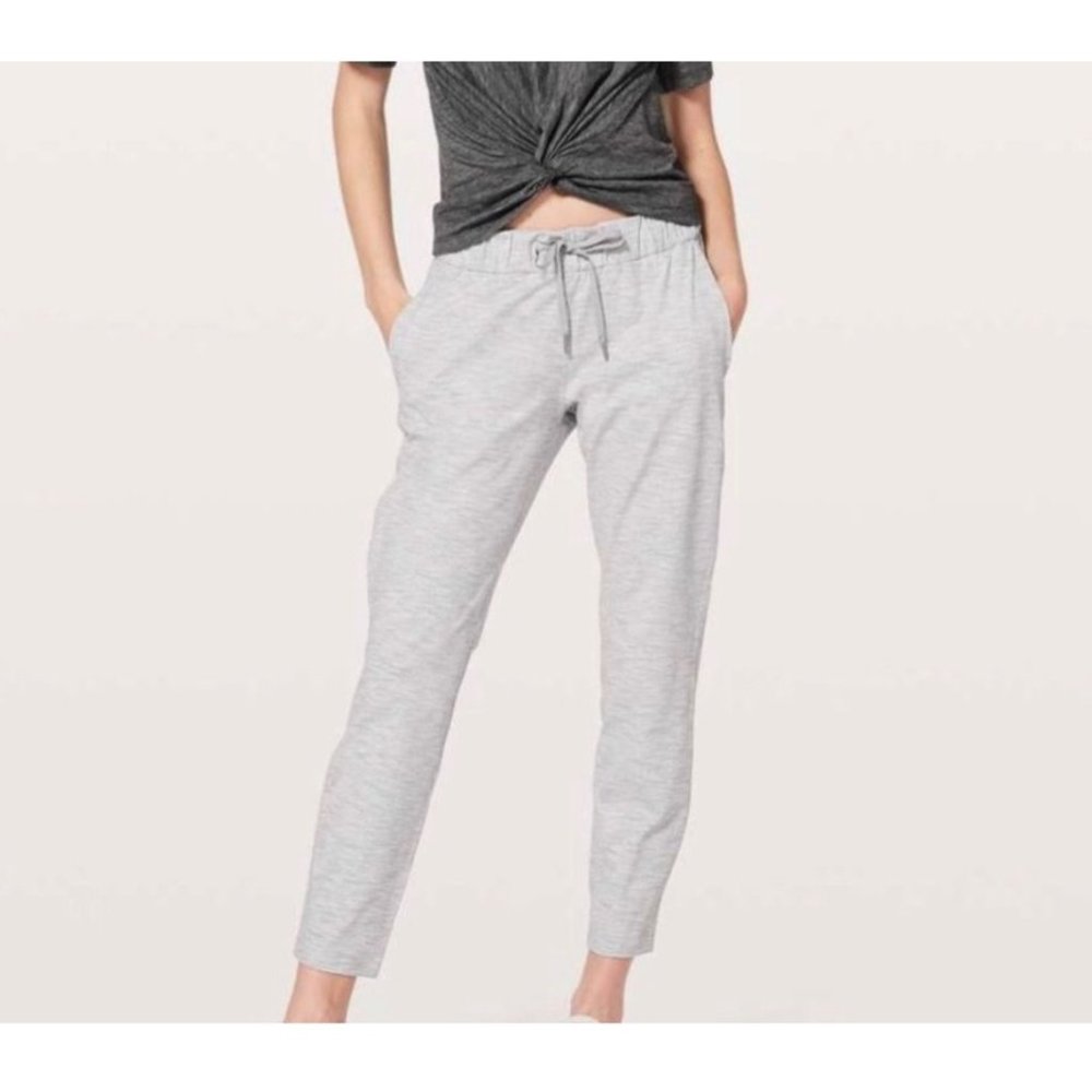 Lululemon Jet crop slim Pants athleisure crop in gray S‎